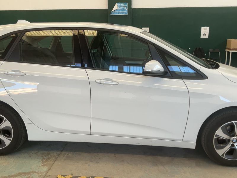 BMW 2er 216d Active Tourer Advantage 2018 – снимка 10