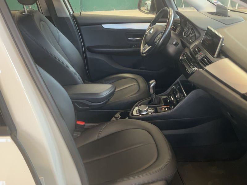 BMW 2er 216d Active Tourer Advantage 2018 – снимка 17