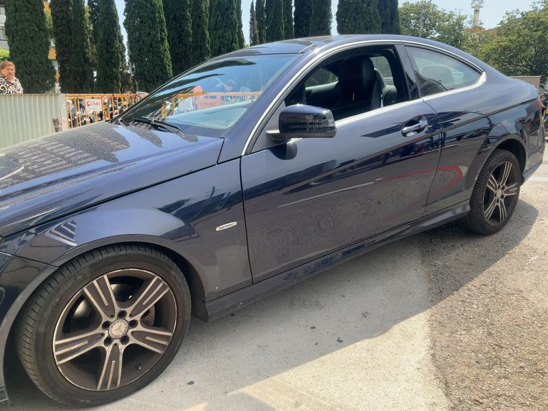 Mercedes-Benz C-Klasse C 250 CGI BlueEfficiency 2013 – снимка 2