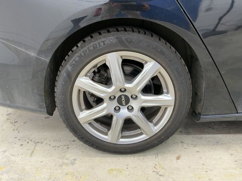Ford Focus 1.0 EcoBoost Mild-Hybrid ST-Line 2024 – снимка 9