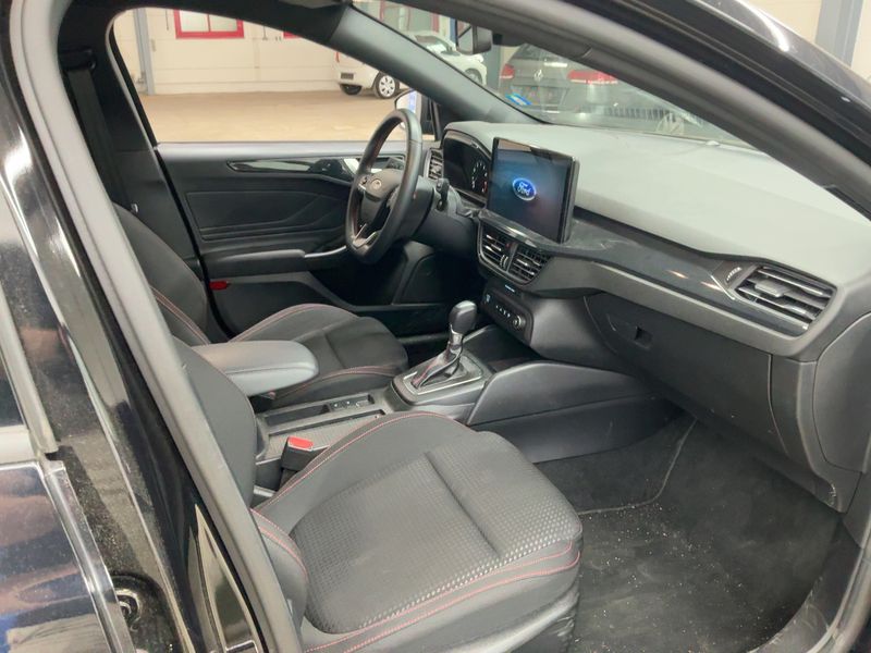 Ford Focus 1.0 EcoBoost Mild-Hybrid ST-Line 2024 – снимка 16
