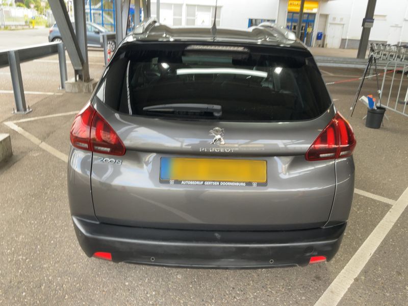 Peugeot 2008 1.2 e-VTi Style 2018 – снимка 7