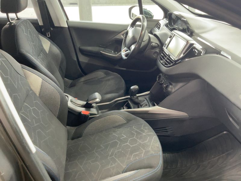 Peugeot 2008 1.2 e-VTi Style 2018 – снимка 16