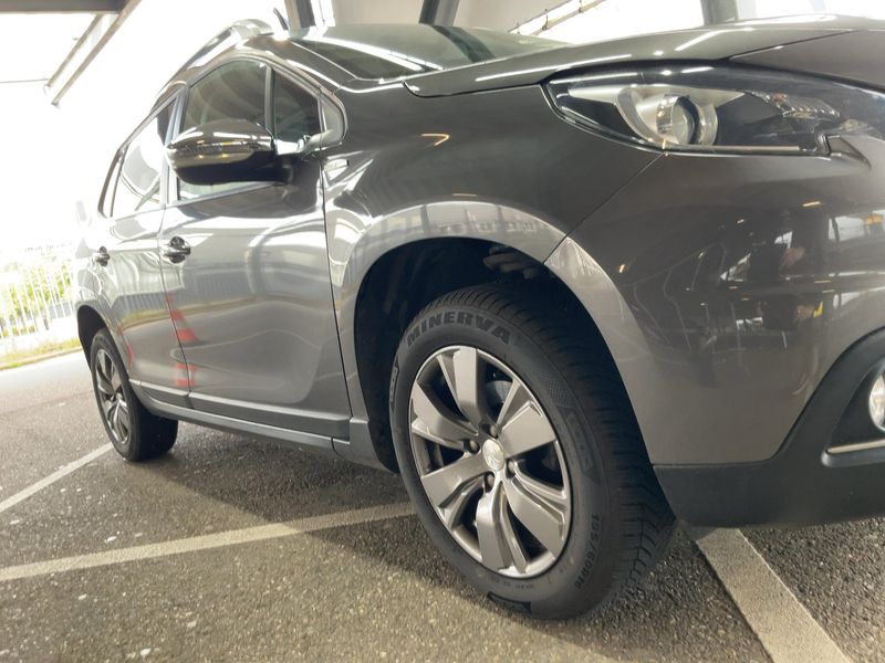 Peugeot 2008 1.2 e-VTi Style 2018 – снимка 12