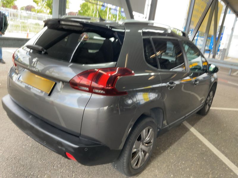 Peugeot 2008 1.2 e-VTi Style 2018 – снимка 8
