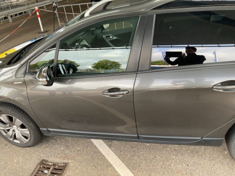 Peugeot 2008 1.2 e-VTi Style 2018 – снимка 4