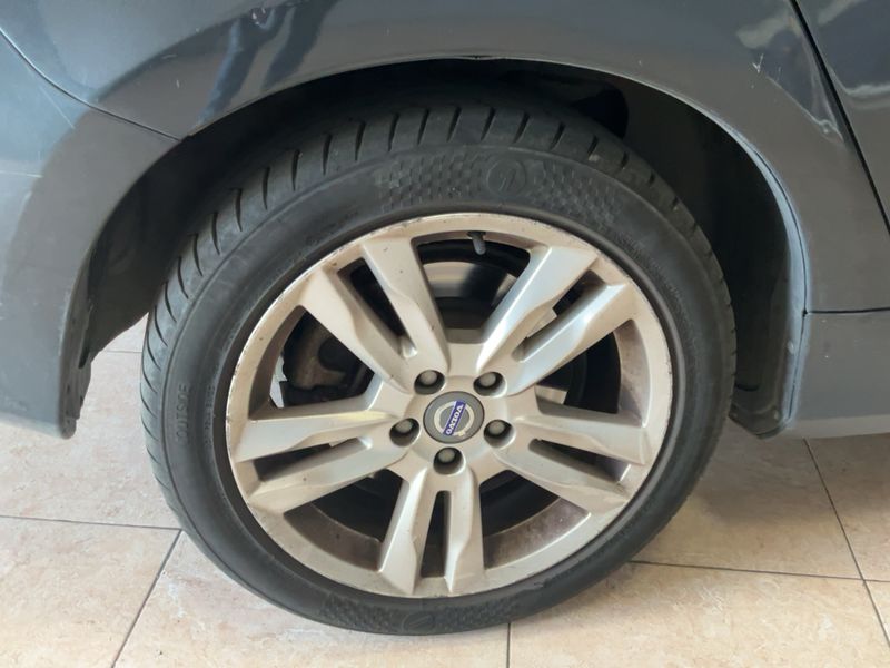 Volvo V60 2.0 D4 Momentum 2011 – снимка 9
