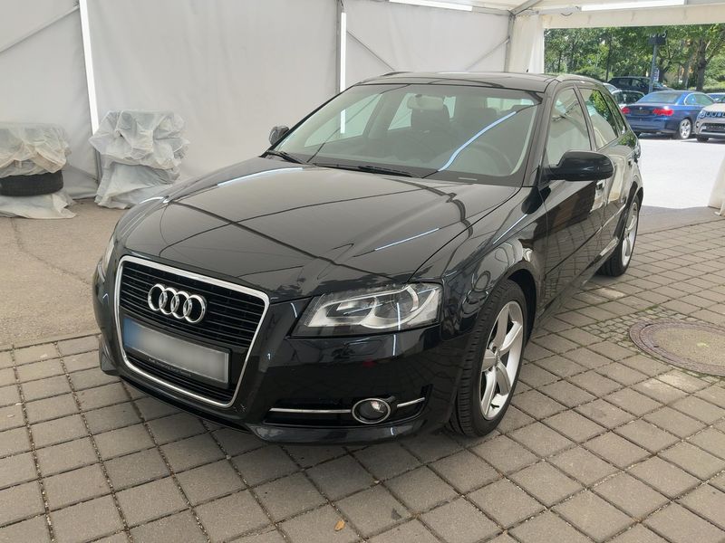 Audi A3 Sportback 2.0 TDI Ambition 2012 – снимка 1