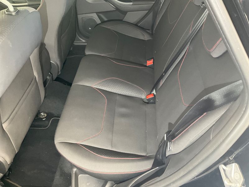Ford Focus 2.0 TDCi ST-Line 2018 – снимка 23