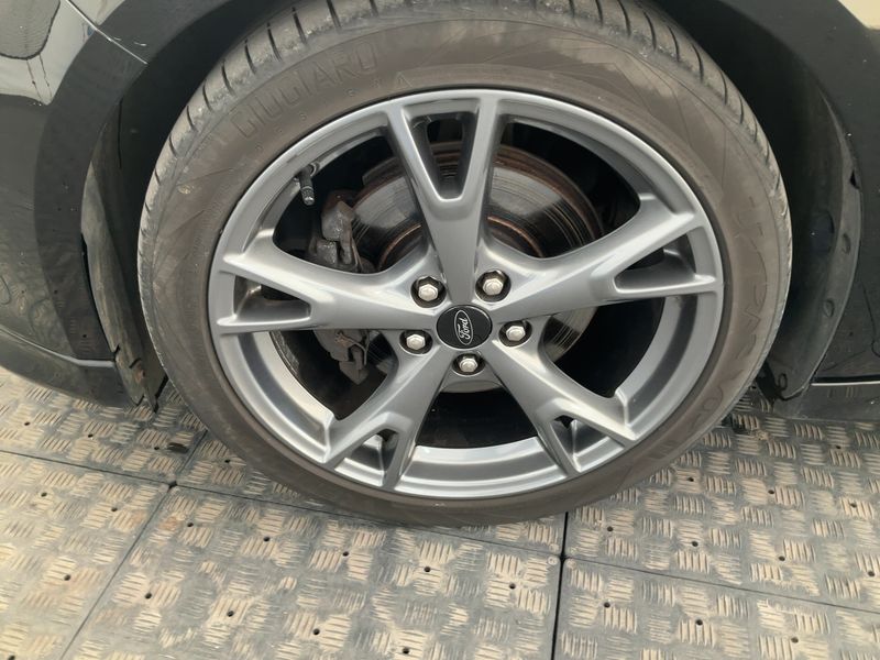 Ford Focus 2.0 TDCi ST-Line 2018 – снимка 3