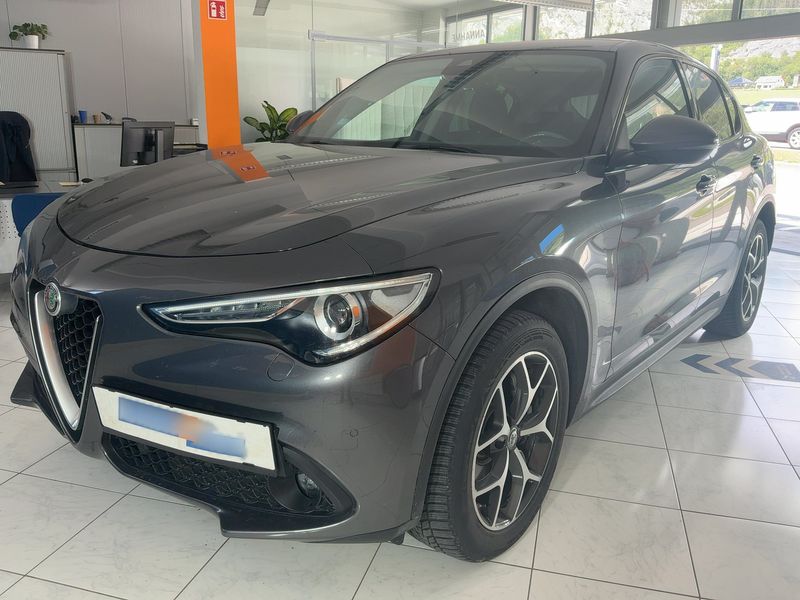 Alfa Romeo Stelvio 2.2 JTDM Super Q4 2018 – снимка 1