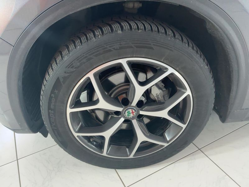 Alfa Romeo Stelvio 2.2 JTDM Super Q4 2018 – снимка 3