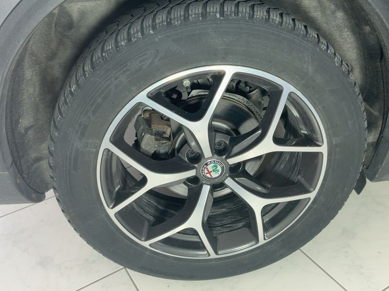 Alfa Romeo Stelvio 2.2 JTDM Super Q4 2018 – снимка 9