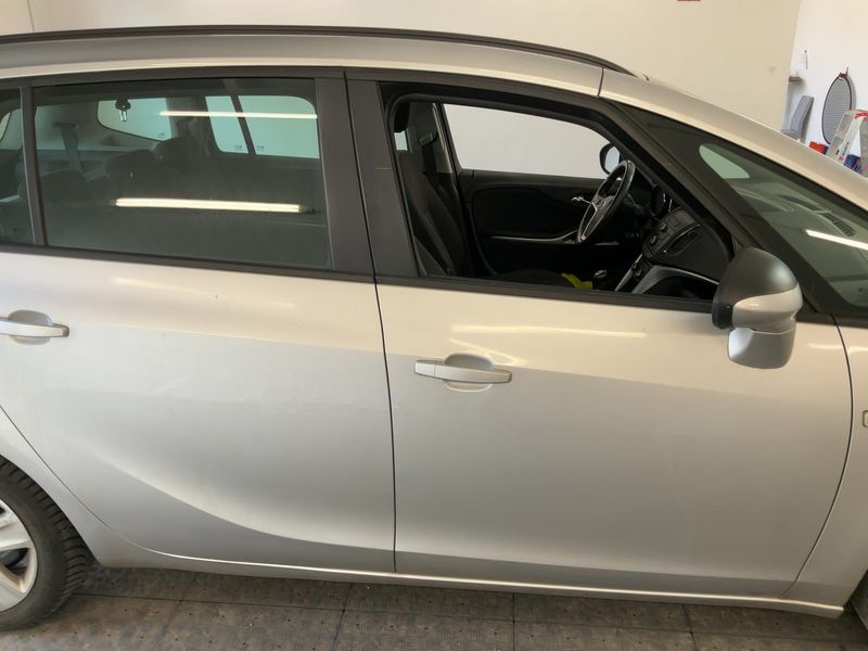 Opel Zafira Tourer 1.4 Turbo Edition 2014 – снимка 10