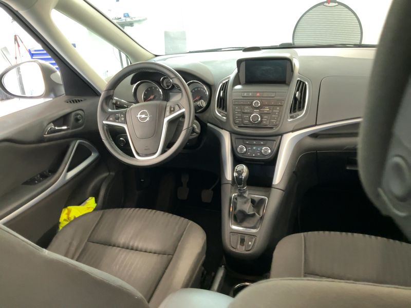 Opel Zafira Tourer 1.4 Turbo Edition 2014 – снимка 17