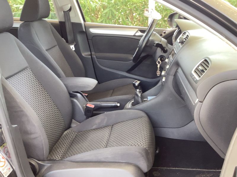Volkswagen Golf VI 2.0 TDI Advance 2008 – снимка 16