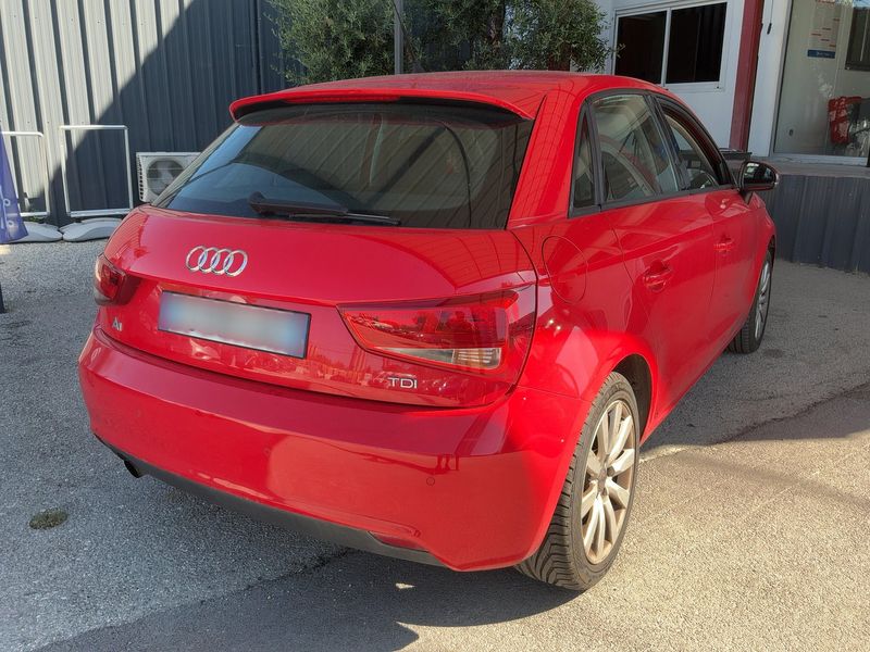 Audi A1 Sportback 1.6 TDI Attraction 2013 – снимка 8