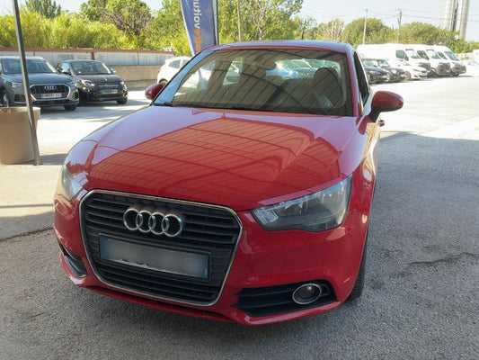 Audi A1 Sportback 1.6 TDI Attraction 2013 – снимка 1