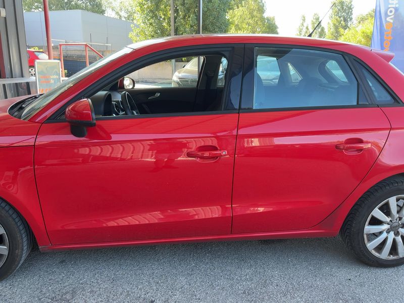 Audi A1 Sportback 1.6 TDI Attraction 2013 – снимка 4