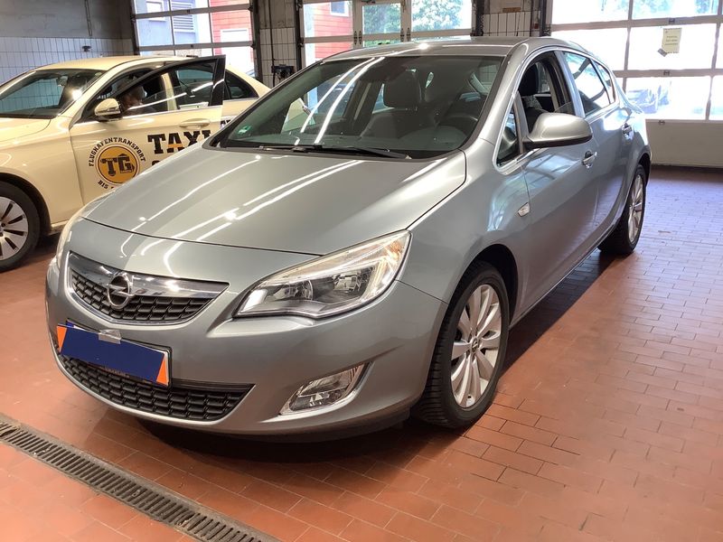Opel Astra 1.4 Turbo Excellence 2012 – снимка 1