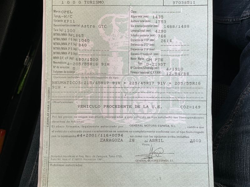 Opel Astra GTC 1.9 CDTI Sport 2010 – снимка 6