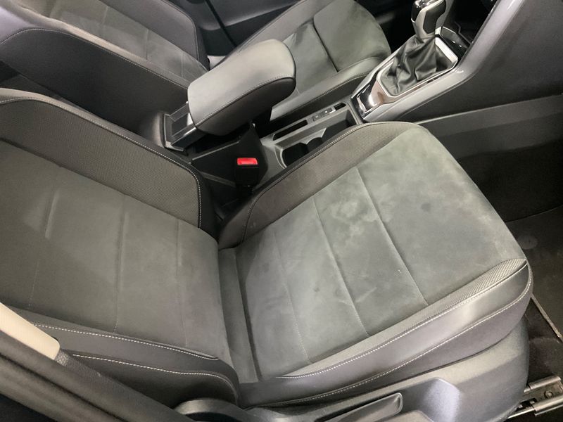 Volkswagen T-Roc 1.5 TSI ACT Style 2023 – снимка 31