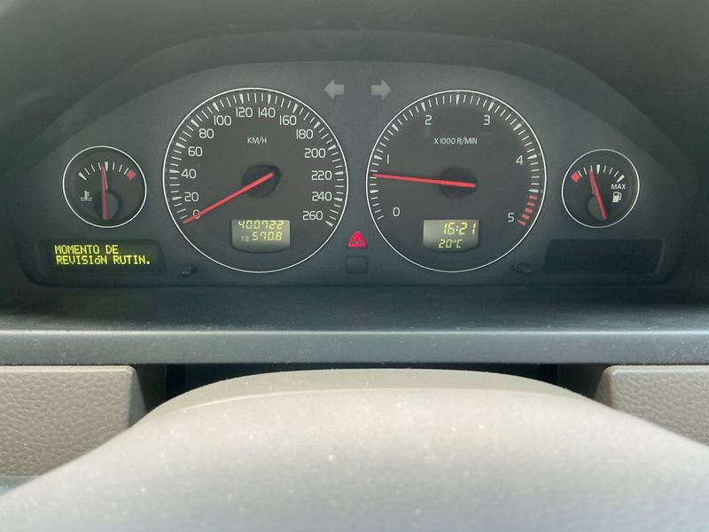 Volvo XC90 2.4 D5 Momentum 2006 – снимка 4