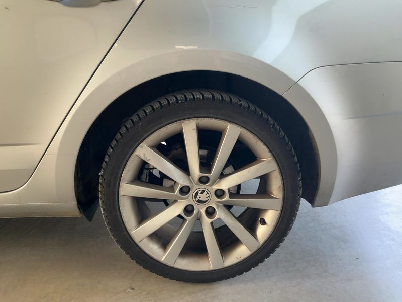 Skoda Octavia 2.0 TDI Clever 2019 – снимка 5