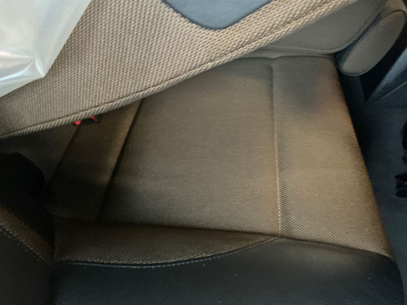 BMW 1er 118i 2011 – снимка 38