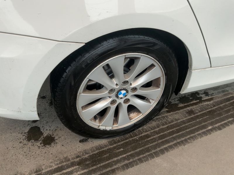 BMW 1er 118i 2011 – снимка 9
