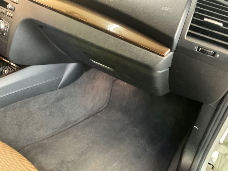 BMW 1er 118i 2011 – снимка 27
