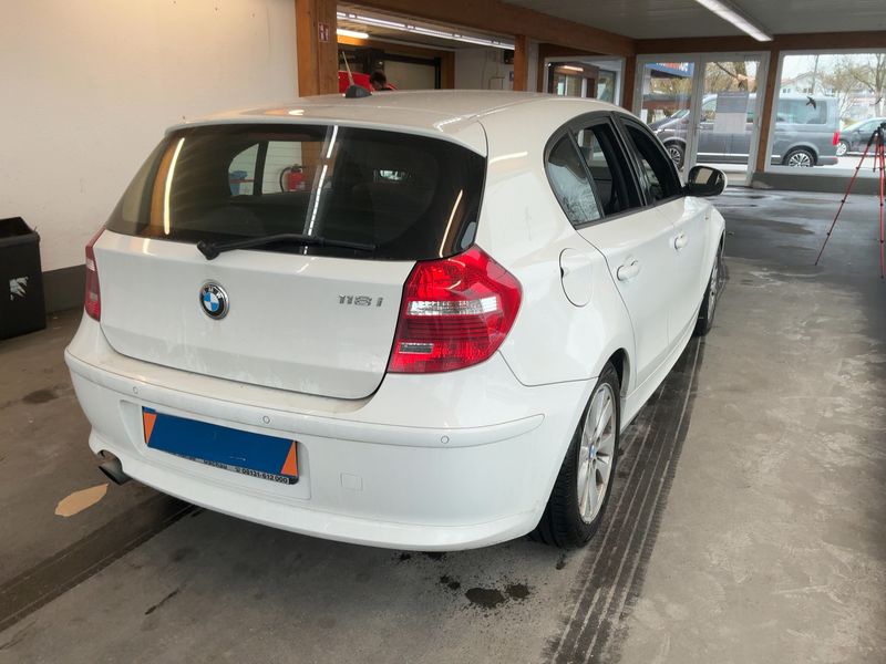 BMW 1er 118i 2011 – снимка 8