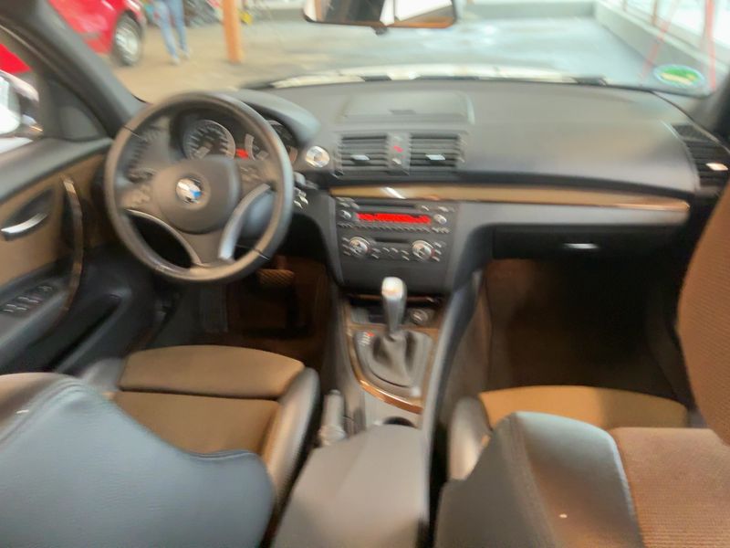 BMW 1er 118i 2011 – снимка 18
