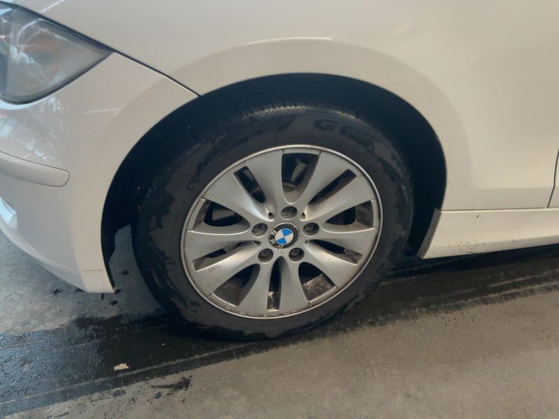 BMW 1er 118i 2011 – снимка 3