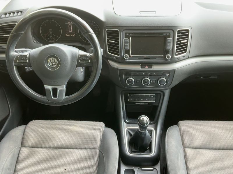 Volkswagen Sharan 2.0 TDI Advance BlueMotion Tech 2014 – снимка 17