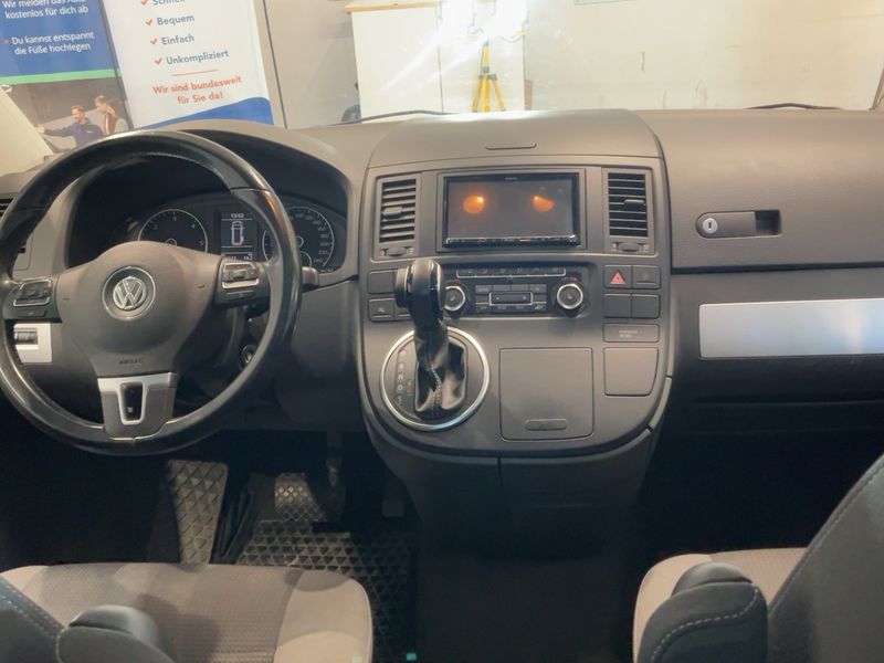 Volkswagen T5 Multivan 2.0 TDI Team 2010 – снимка 18