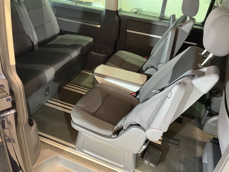 Volkswagen T5 Multivan 2.0 TDI Team 2010 – снимка 32