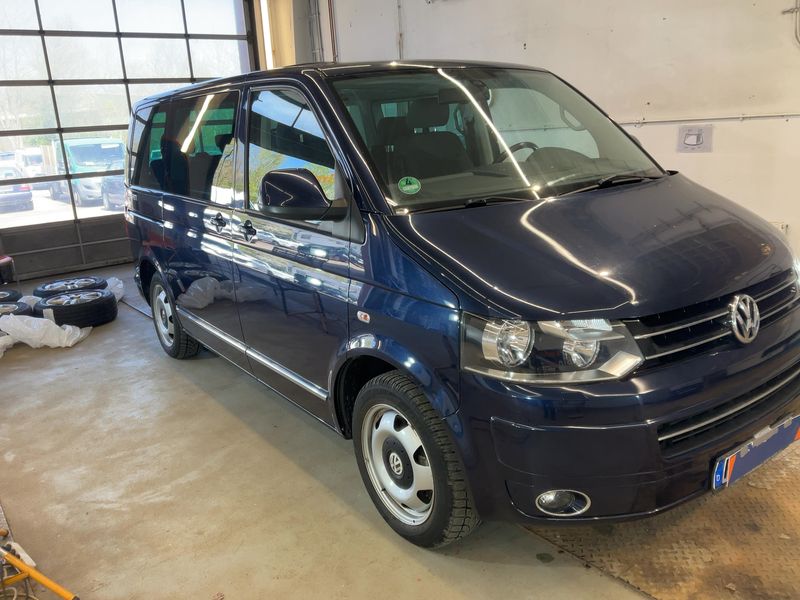 Volkswagen T5 Multivan 2.0 TDI Team 2010 – снимка 12