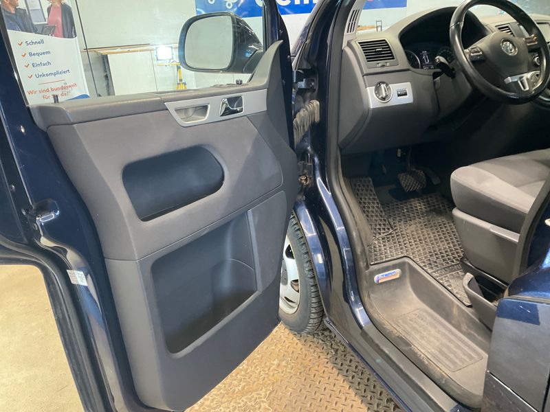 Volkswagen T5 Multivan 2.0 TDI Team 2010 – снимка 30