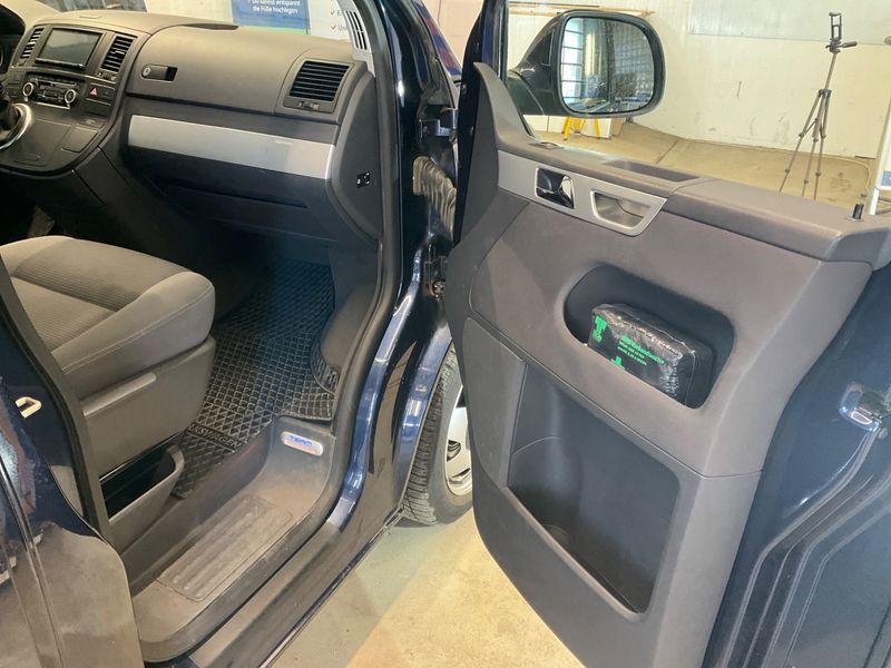 Volkswagen T5 Multivan 2.0 TDI Team 2010 – снимка 28
