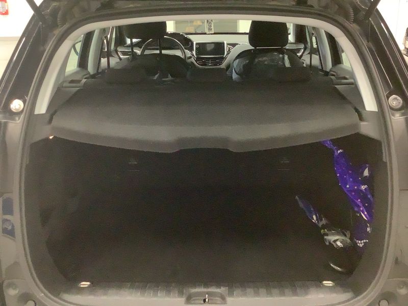Peugeot 2008 1.2 PureTech Active 2017 – снимка 10