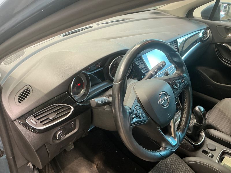 Opel Astra 1.6 CDTI Innovation Start&Stop 2017 – снимка 35