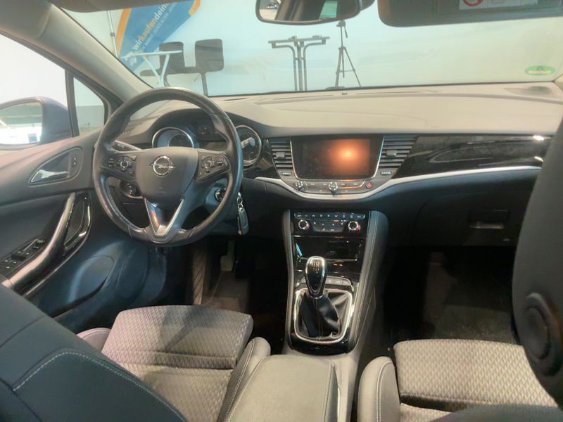 Opel Astra 1.6 CDTI Innovation Start&Stop 2017 – снимка 18