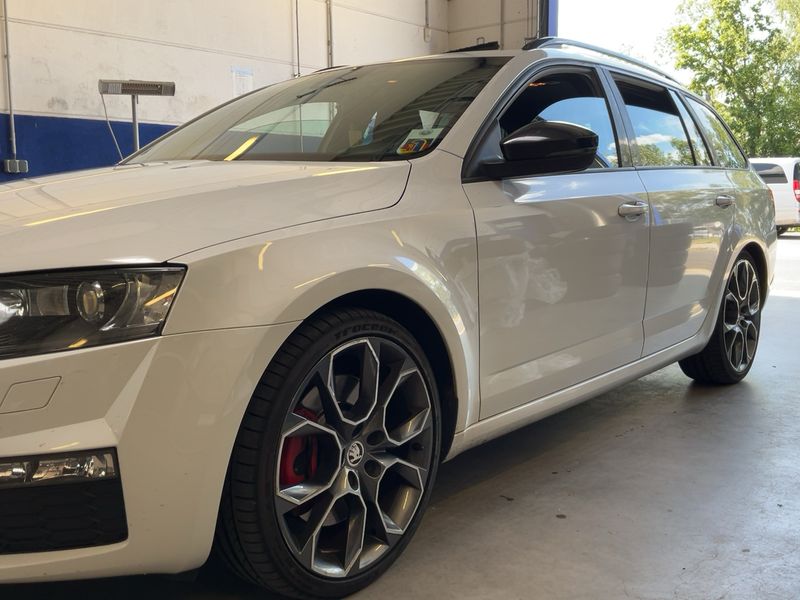 Skoda Octavia 2.0 TDI RS 2015 – снимка 2