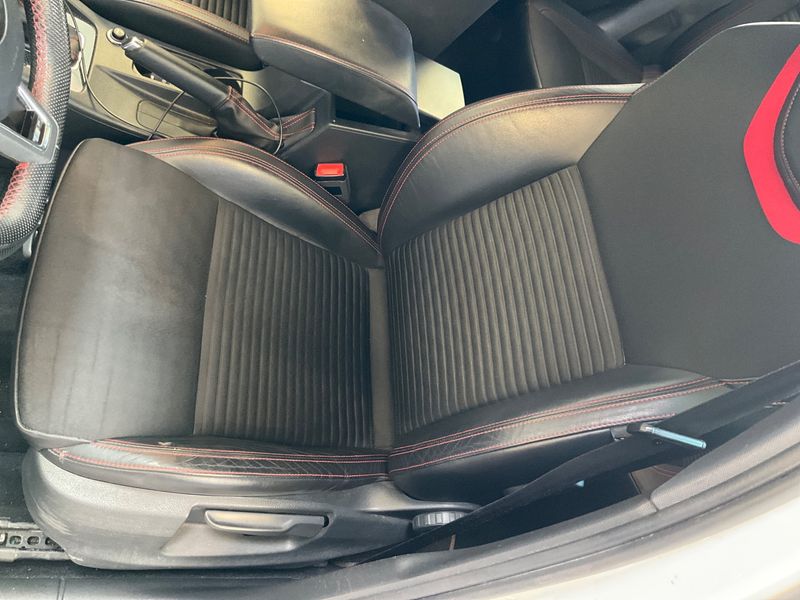 Skoda Octavia 2.0 TDI RS 2015 – снимка 26