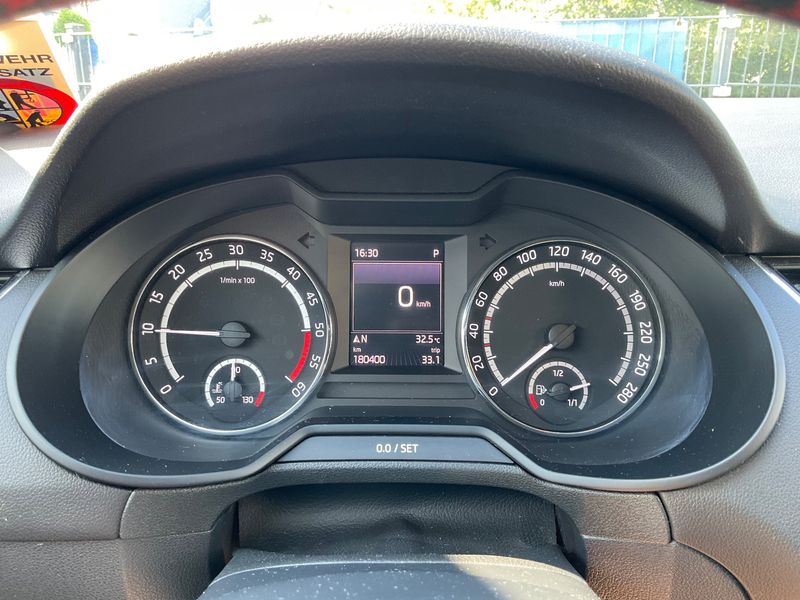 Skoda Octavia 2.0 TDI RS 2015 – снимка 19