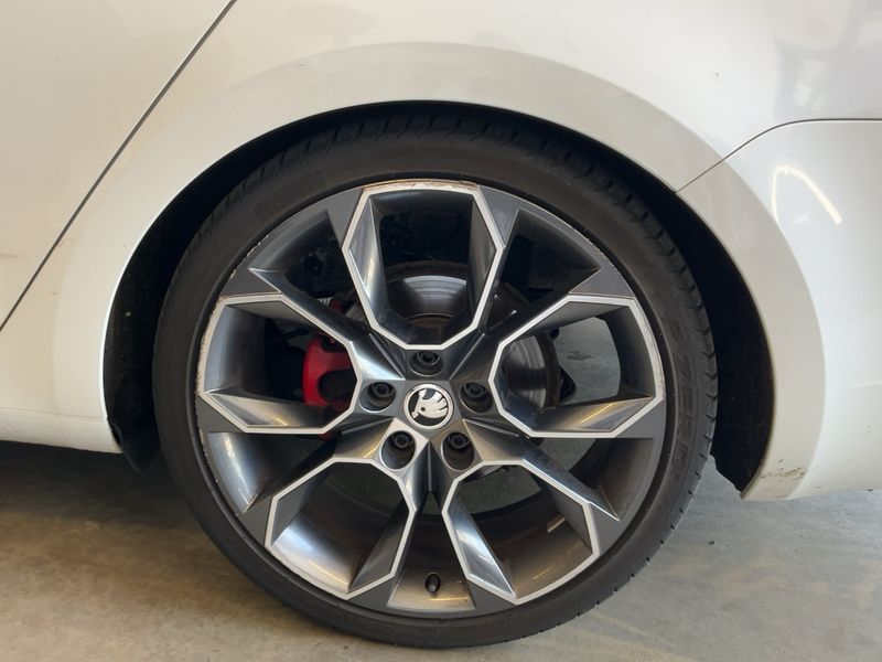 Skoda Octavia 2.0 TDI RS 2015 – снимка 5