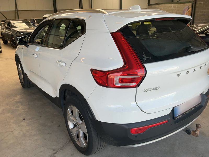 Volvo XC40 2.0 T4 Momentum Pro 2WD 2019 – снимка 6