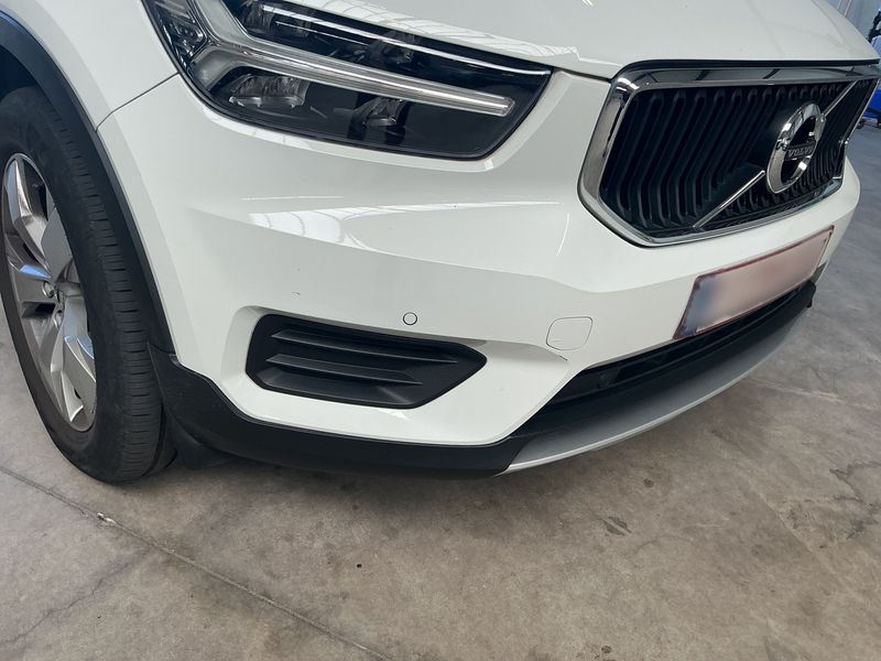 Volvo XC40 2.0 T4 Momentum Pro 2WD 2019 – снимка 30