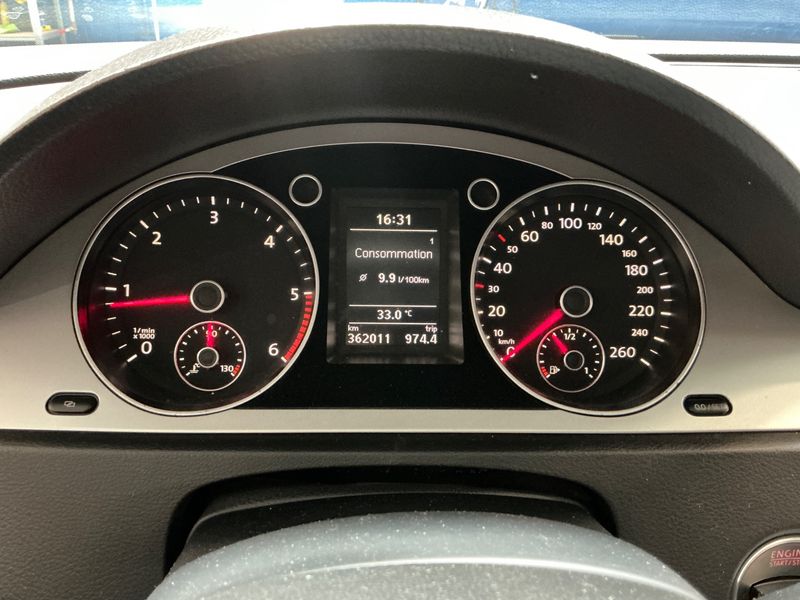 Volkswagen Passat 2.0 TDI Sportline 2009 – снимка 4